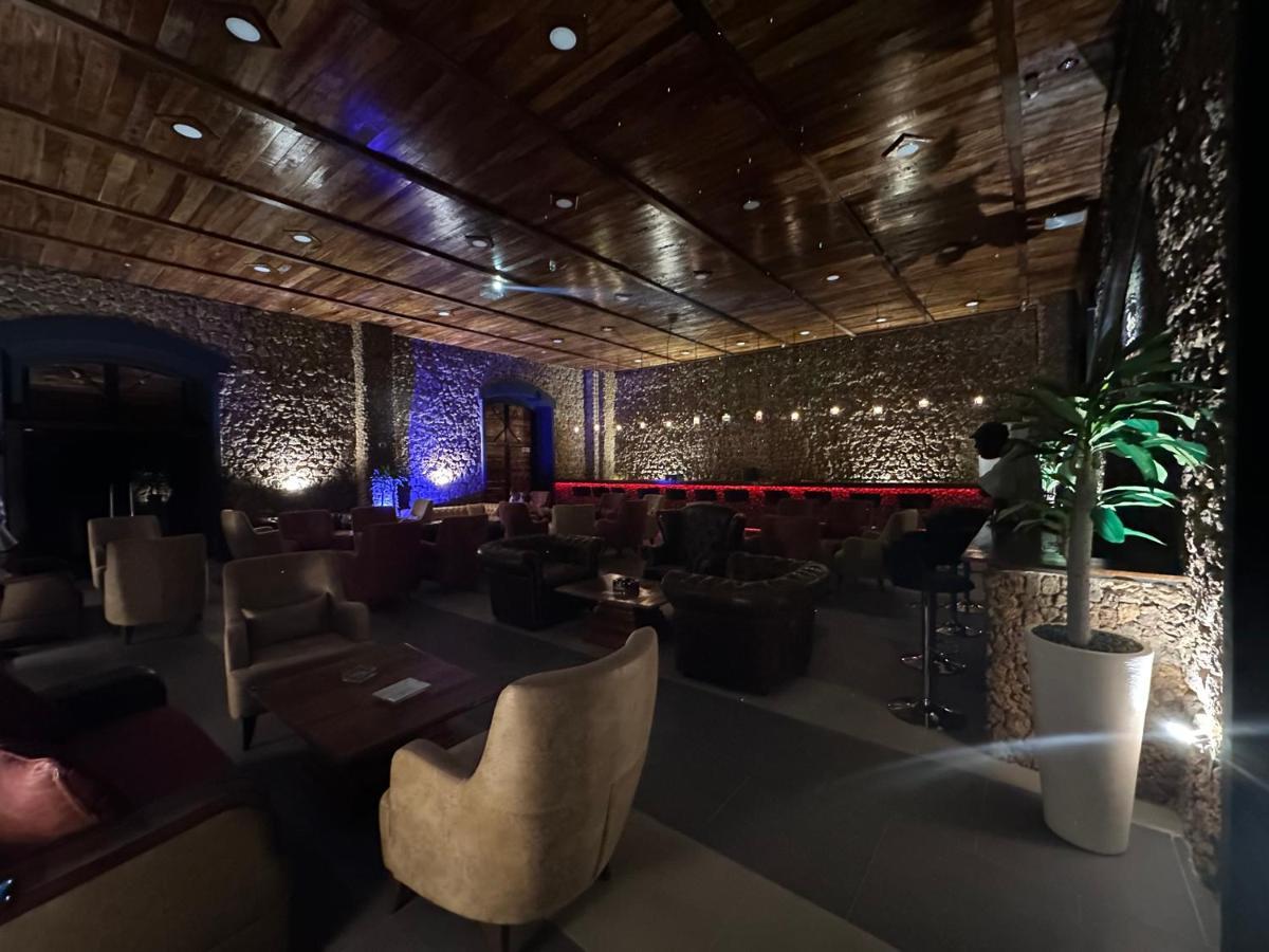 Bissau Royal Hotel Buitenkant foto