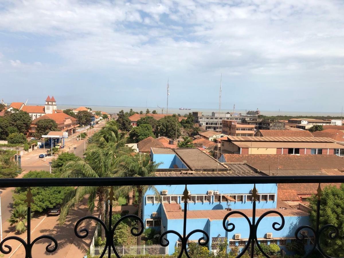 Bissau Royal Hotel Buitenkant foto