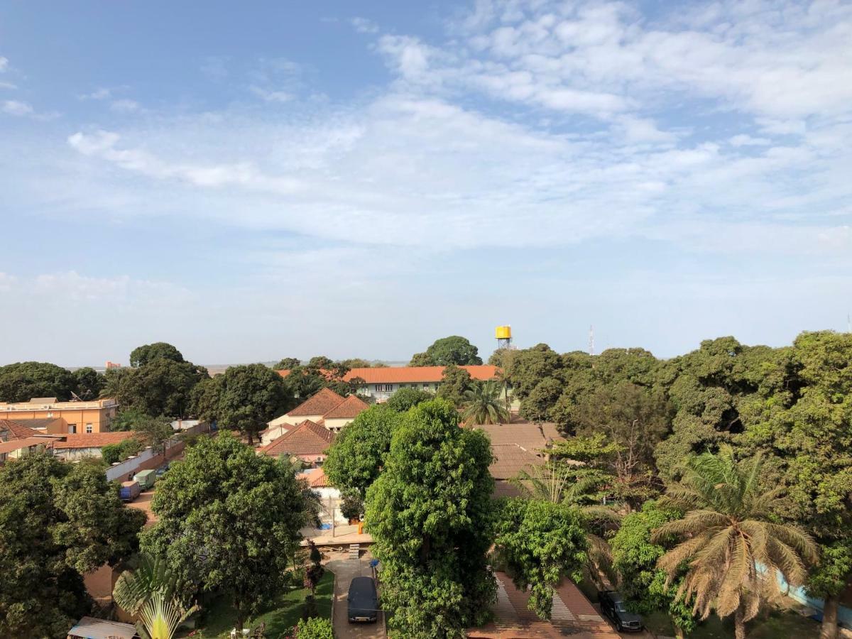 Bissau Royal Hotel Buitenkant foto