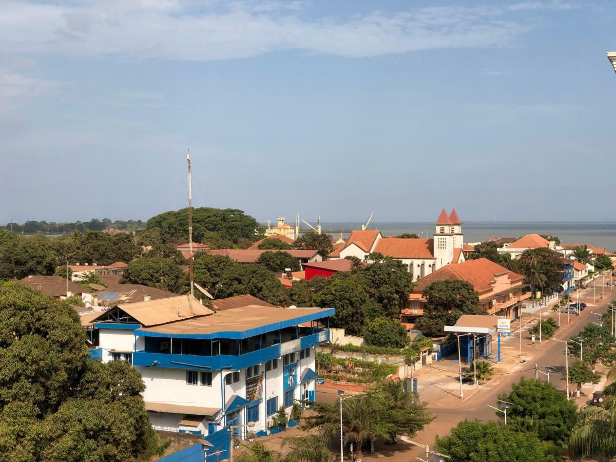 Bissau Royal Hotel Buitenkant foto